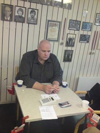 Lag Vinjevoll surfa greit fram til seier i 3. divisjon. Resultatservice og bilder ligg her. Lag Stene vann 4. divisjon i Kristiansund